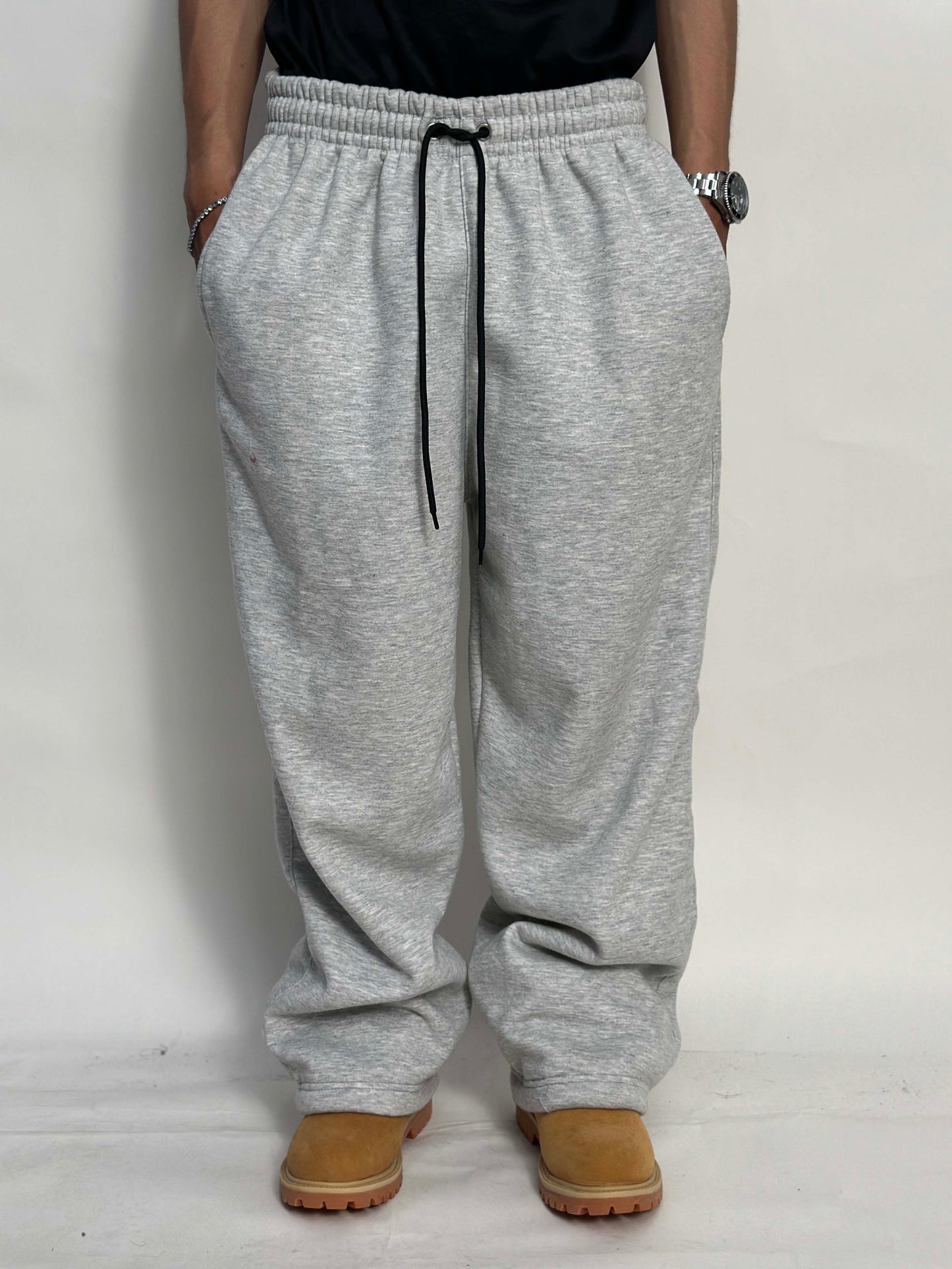 BAGGY SWEAT PANTS