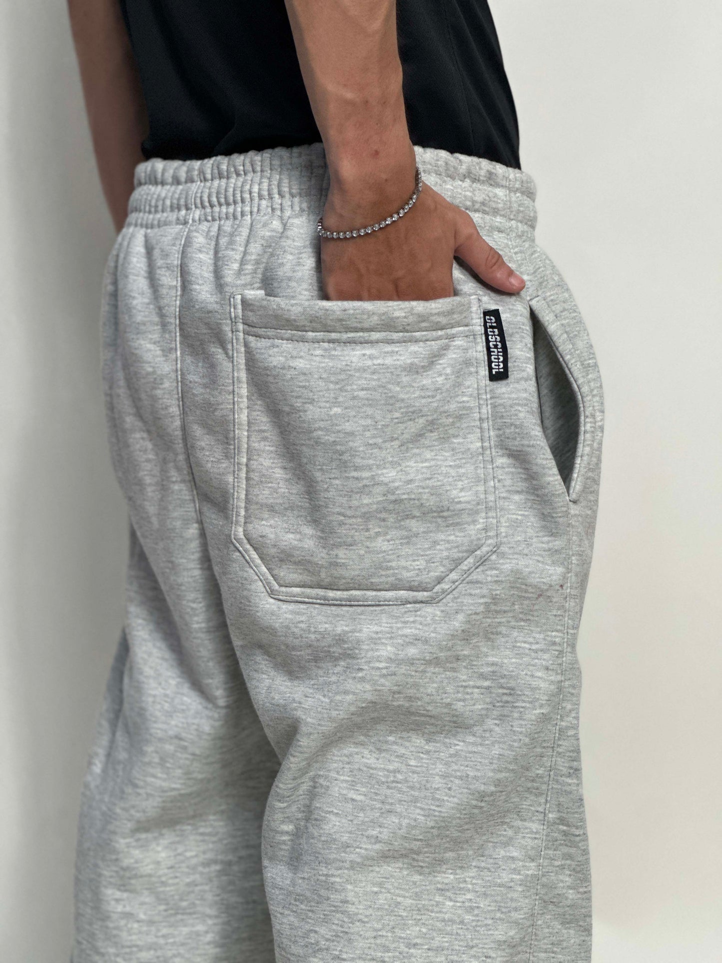 BAGGY SWEAT PANTS