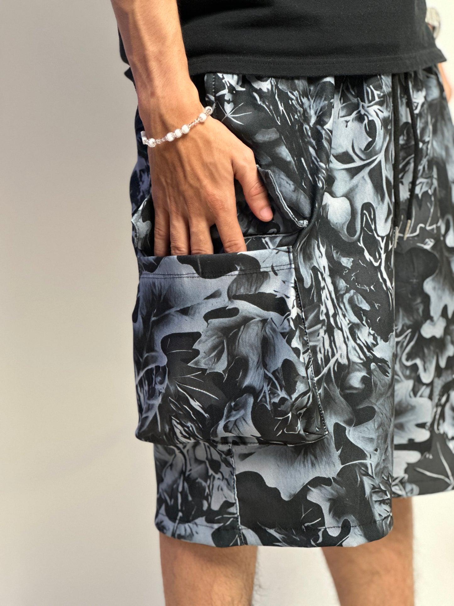 SMOKE CAMO CARGO SHORT