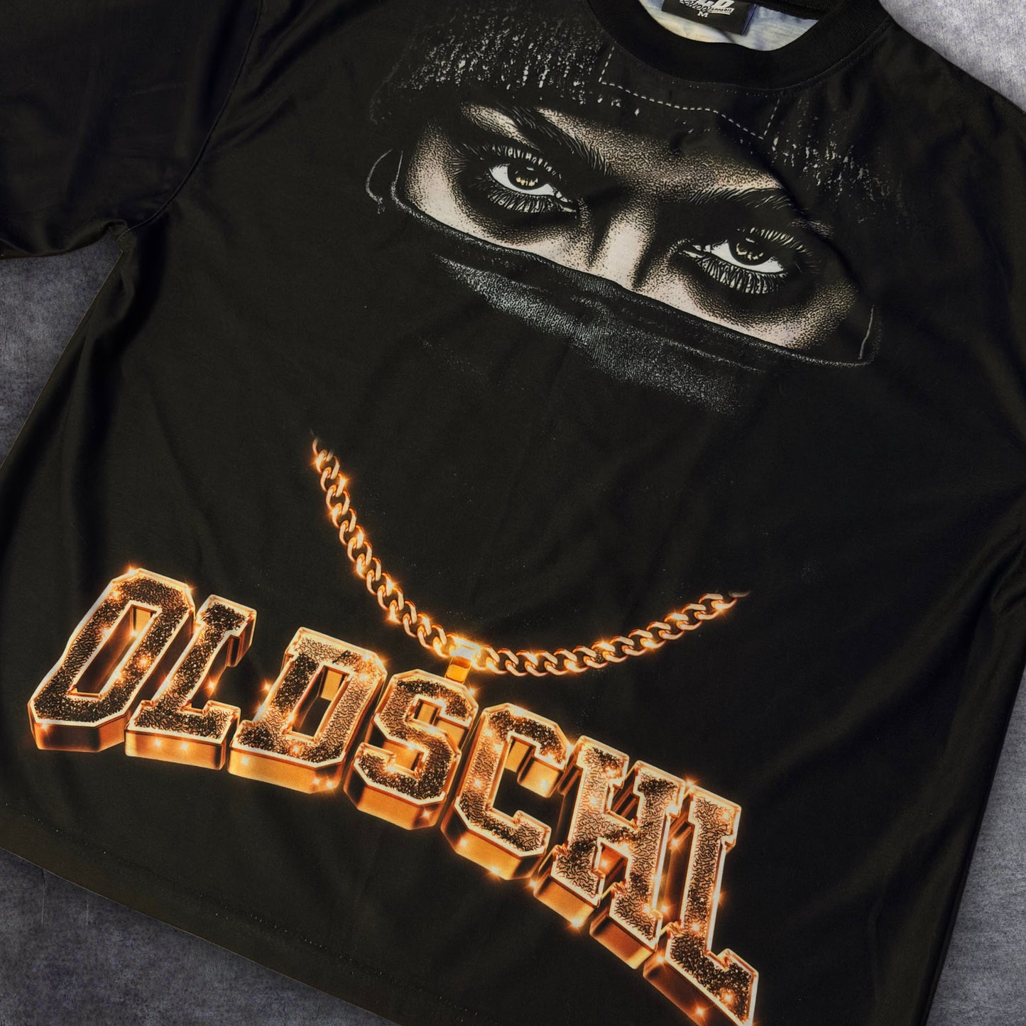 GOLD CHAIN TSHIRT