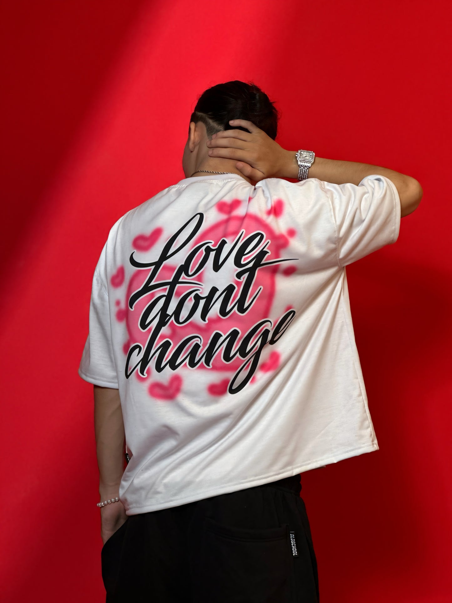 LOVE DON'T CHANGE TEE (WHITE)