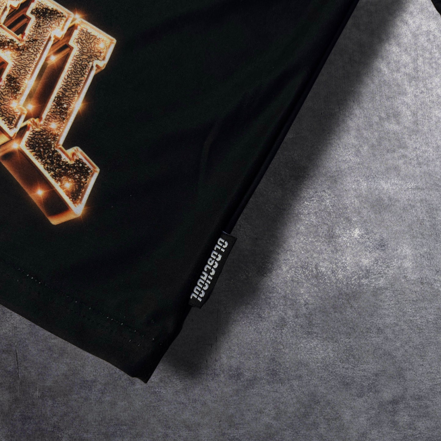 GOLD CHAIN TSHIRT