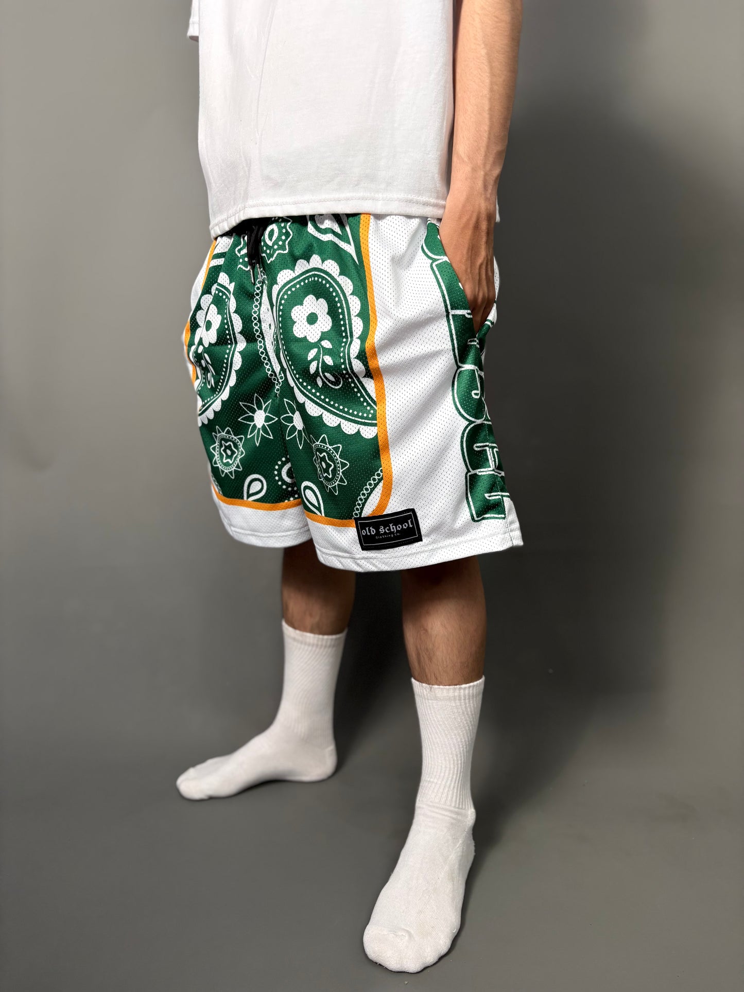 GREEN PAISLEY MESH SHORT