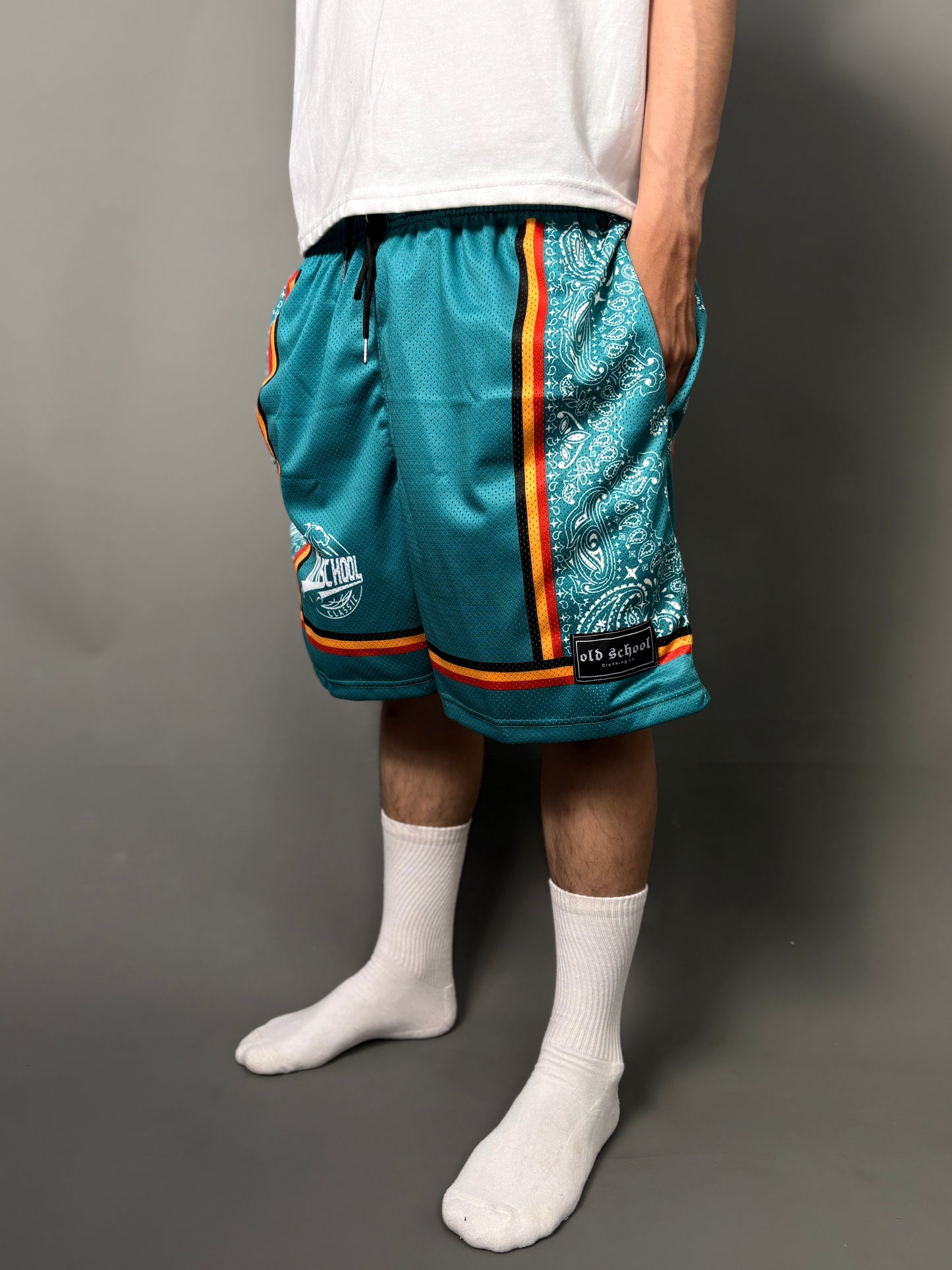 GREEN EMERALD MESH SHORT