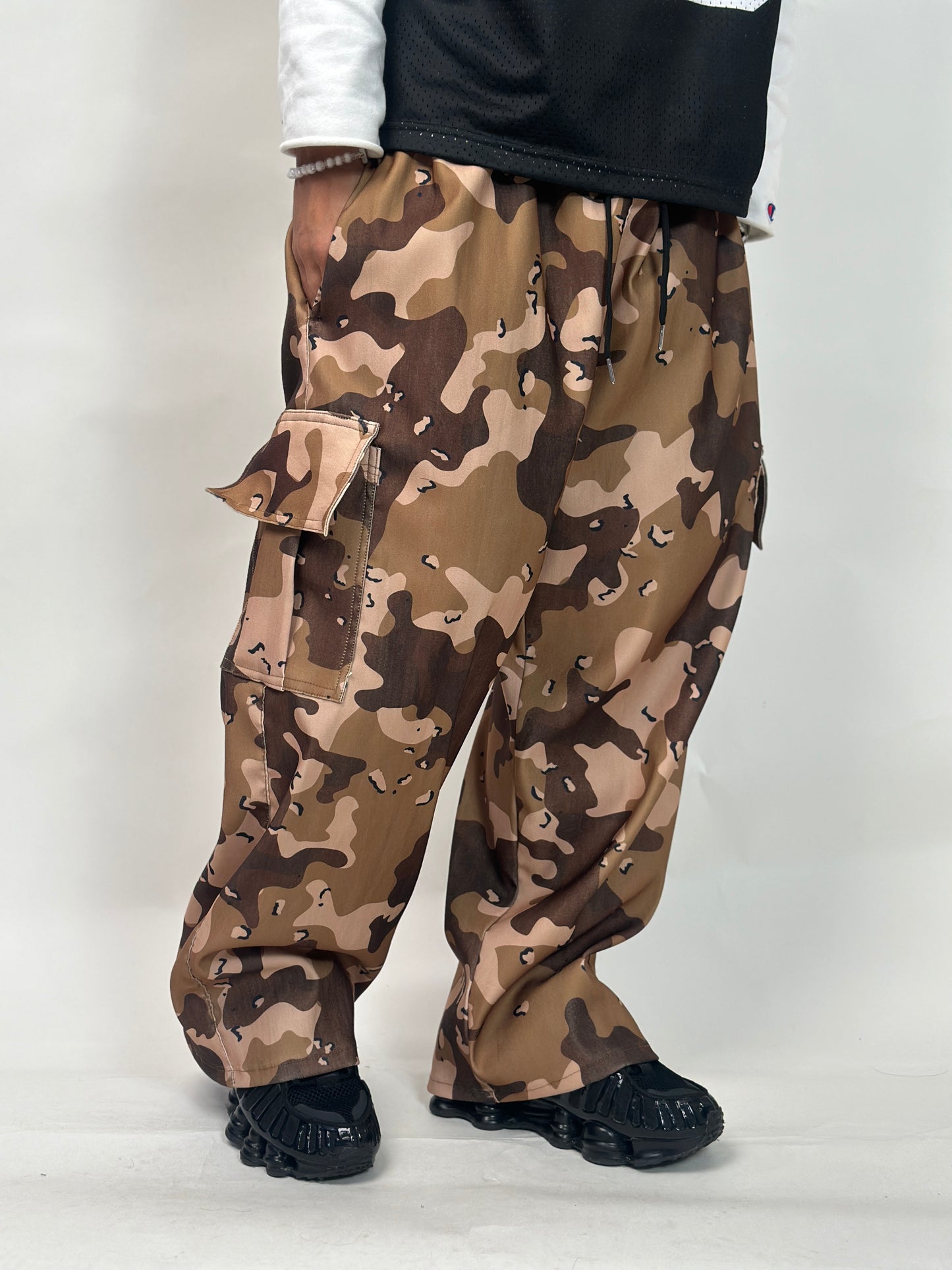 BROWN CAMO CARGO PANTS