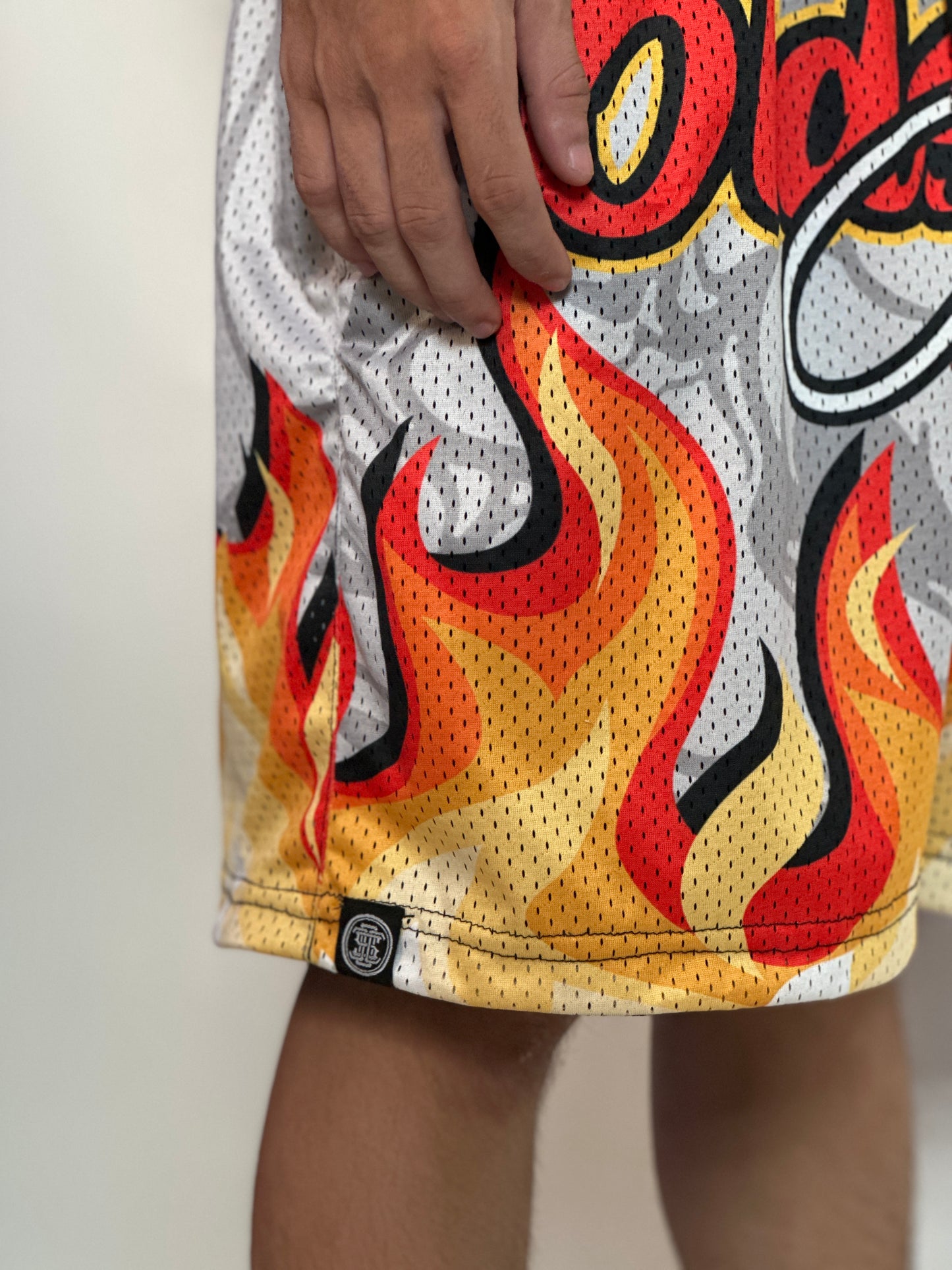 FIRE V2 MESH SHORT